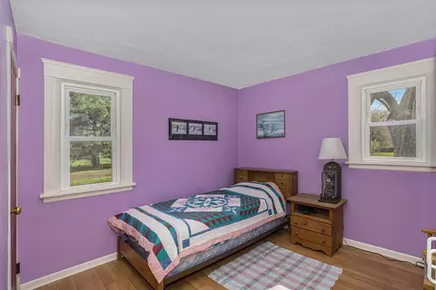 Bedroom - 5135 Bennett, Jackson, MI 49201 photo 2 of 2