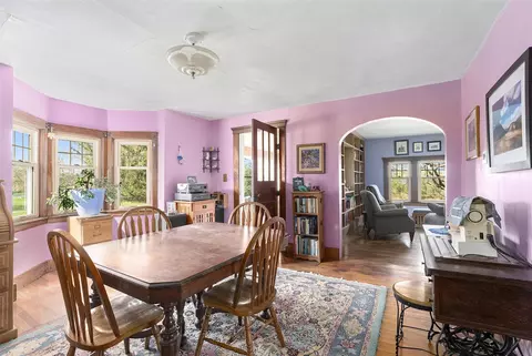 Dining - 5135 Bennett, Jackson, MI 49201 photo 1 of 2