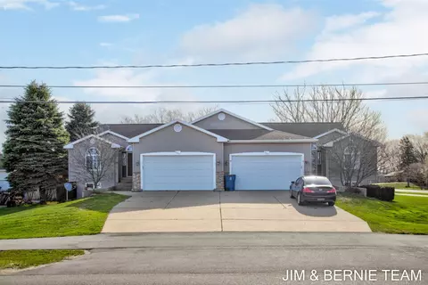 4701 62nd, Holland, MI 49423