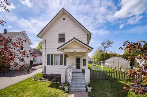 610 Pine, Manistee, MI 49660
