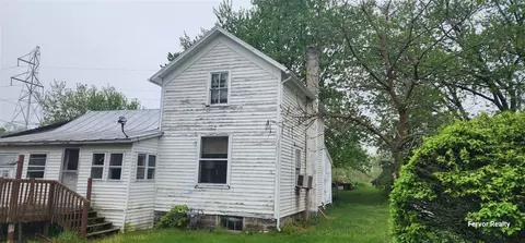 4406 12th, Moline, MI 49335