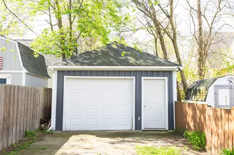 209 E Congress, Belding, MI 48809 photo 11