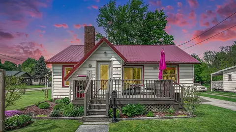 134 W Grant, Bronson, MI 49028