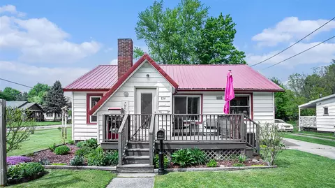 134 W Grant, Bronson, MI 49028 photo 2