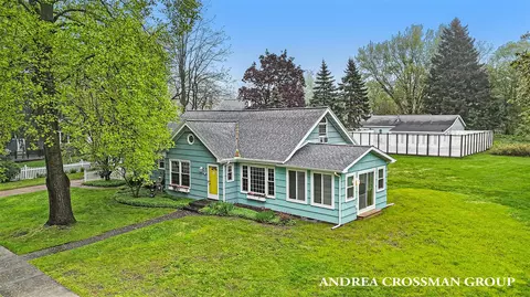 315 Bailey, South Haven, MI 49090