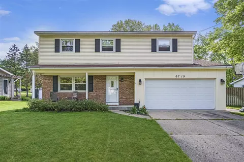 6719 Rothbury, Portage, MI 49024