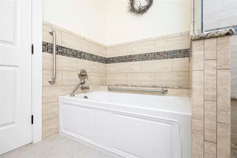 Bath - 7261 Eaton, Dexter, MI 48130 photo 3 of 5