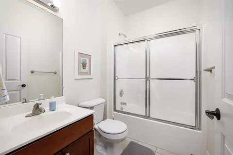 Bath - 7261 Eaton, Dexter, MI 48130 photo 5 of 5
