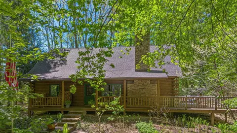 37 Camp Madron, Buchanan, MI 49107