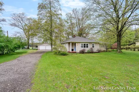 18715 W Spring Lk, Spring Lake, MI 49456