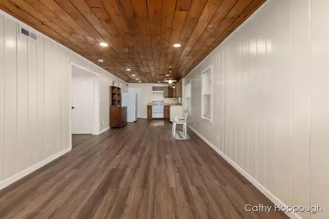 527 S 1st, Edmore, MI 48829 photo 5