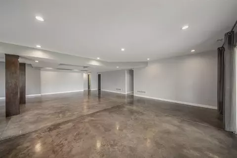 Living - 6809 Farm, Jackson, MI 49201 photo 16 of 16