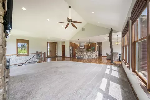 Living - 6809 Farm, Jackson, MI 49201 photo 5 of 16