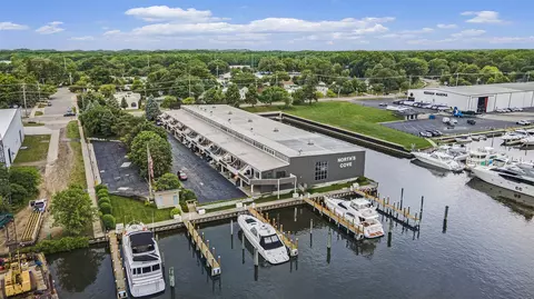 400 Pine # 13, Spring Lake, MI 49456