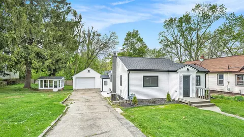 222 Garfield, Kalamazoo, MI 49001