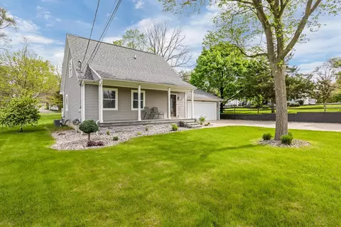 7365 Ore Lk, Brighton, MI 48116