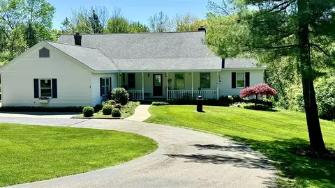 6930 Knapp, Ada, MI 49301