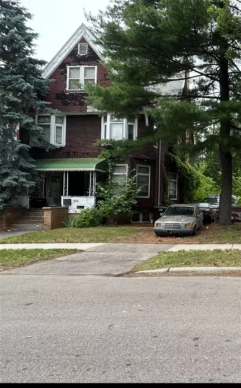 295 Alger, Detroit, MI 48202