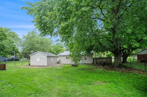 425 9th, Three Rivers, MI 49093 photo 14