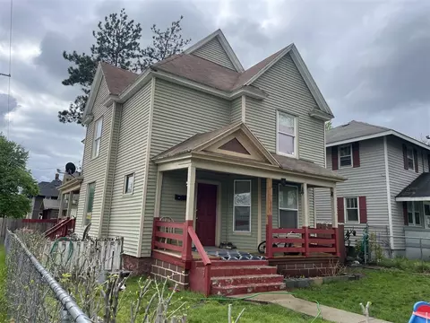 425 Dickinson, Grand Rapids, MI 49507