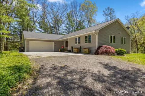 497 W Skeels, Montague, MI 49437