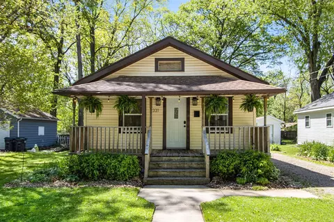 2331 Springmont, Kalamazoo, MI 49008