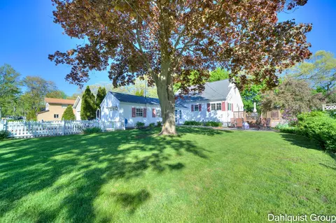 2125 Oak, North Muskegon, MI 49445