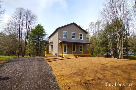 3557 S Wolf Lk, Fruitport, MI 49415