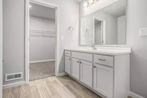 Entry Way - 615 Oklahoma, Three Rivers, MI 49093 photo 2 of 2
