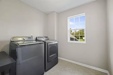 859 Meadows, Jackson, MI 49203 photo 37
