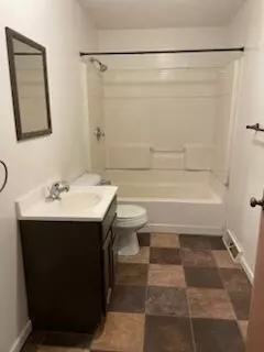 222 W Gilson, Edmore, MI 48829 photo 8