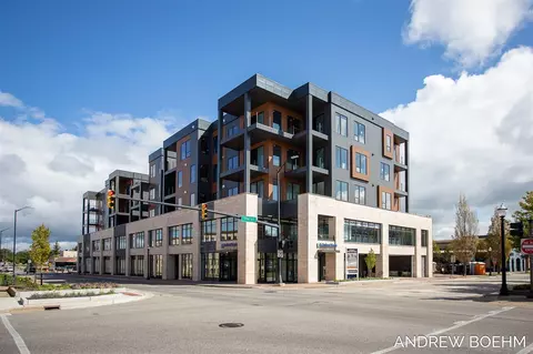 159 S S Riv #406, Holland, MI 49423