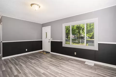 914 Dwight, Kalamazoo, MI 49048 photo 5