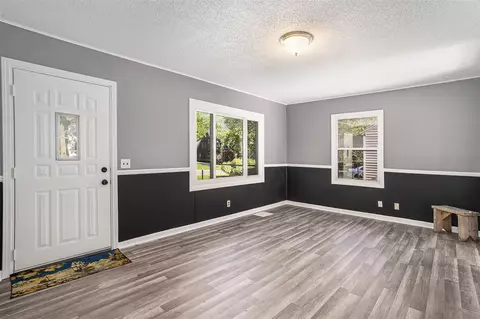 914 Dwight, Kalamazoo, MI 49048 photo 3