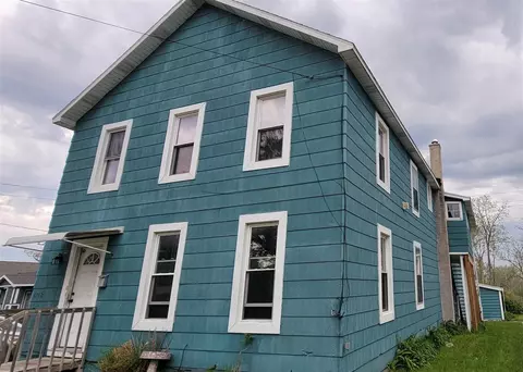 1748 Lakeshore, Muskegon, MI 49441