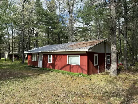 3434 N Kings, Luther, MI 49656