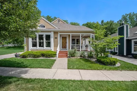 3208 Woodberry, Kentwood, MI 49512