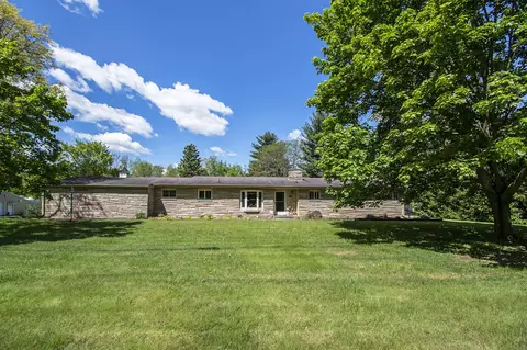 5800 Lansing, Jackson, MI 49201