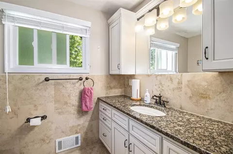 Bath - 5800 Lansing, Jackson, MI 49201 photo 1 of 3