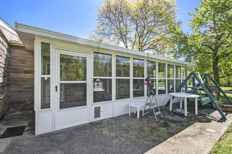 Exterior - 5800 Lansing, Jackson, MI 49201 photo 3 of 11