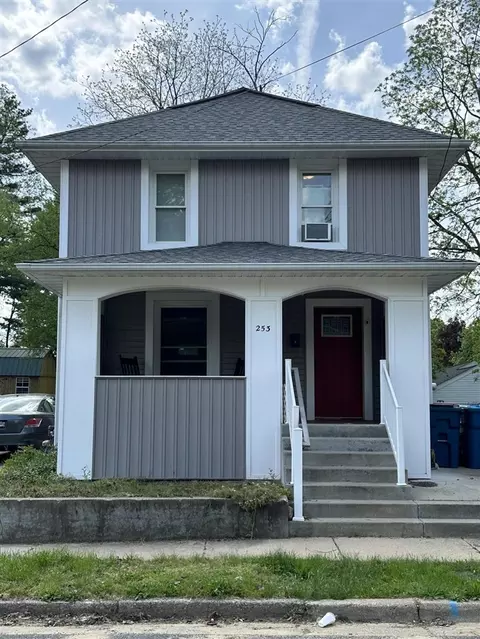 253 Mckinley, Battle Creek, MI 49017