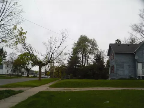 Exterior - 943 S Gorham, Jackson, MI 49203 photo 9 of 13