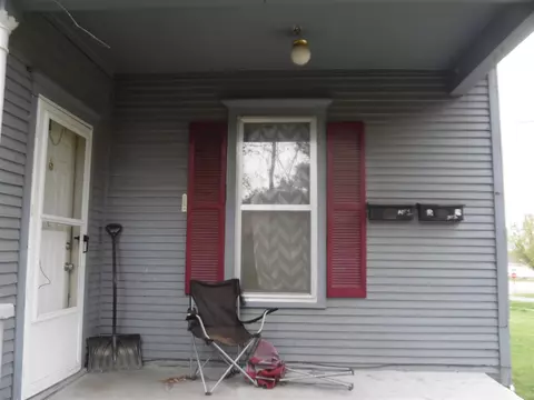 Exterior - 943 S Gorham, Jackson, MI 49203 photo 4 of 13