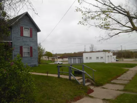 Exterior - 943 S Gorham, Jackson, MI 49203 photo 2 of 13