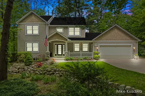 5853 Woodbriar, Belmont, MI 49306