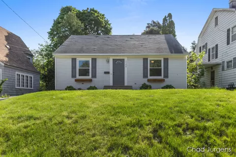 1104 Diamond, Grand Rapids, MI 49503