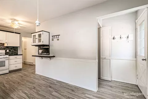 989 Maple, Ada, MI 49301 photo 7