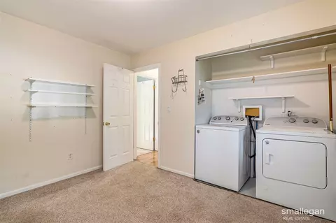 989 Maple, Ada, MI 49301 photo 16
