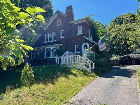 1852 Sherman, East Grand Rapids, MI 49506