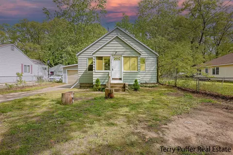 1372 Ducey, Muskegon, MI 49442